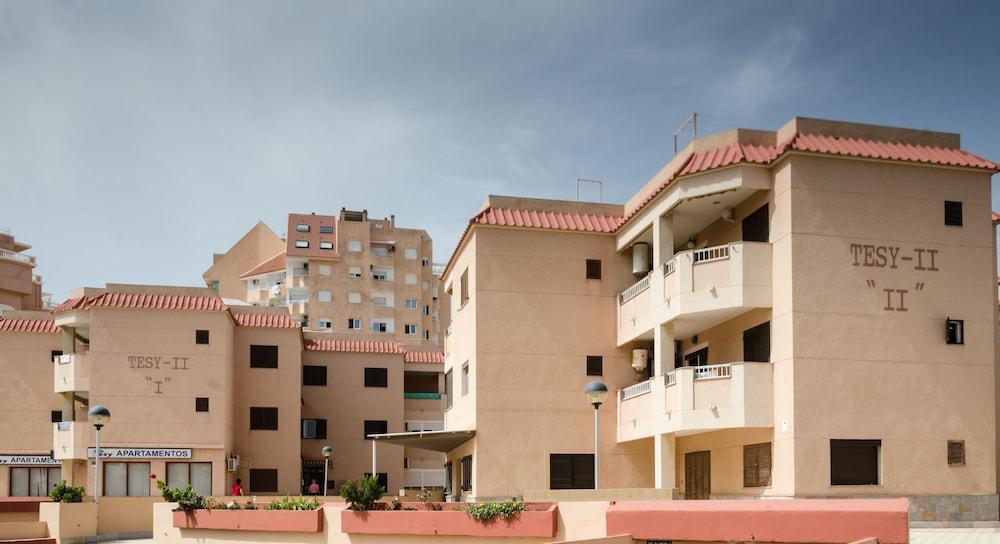 Apartamentos Tesy ラ・マンガ・デル・マール・メノール エクステリア 写真
