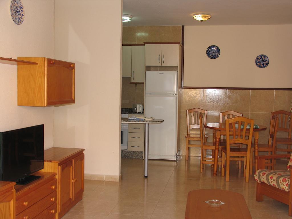 Apartamentos Tesy ラ・マンガ・デル・マール・メノール エクステリア 写真